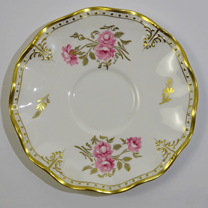 楽天市場】(少し貫入有り)ロイヤルクラウンダービー ピクストンローズ