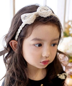 子供服Rora ピュアレース カチューシャ 滑り止め付き キッズ 子ども 子供用 キッズ用 ヘアアクセサリー フォーマル 卒園式 入学式 入園式 結婚式 発表会 七五三 誕生日 おでかけ オシャレ ナチュラル ガーリー アイボリー 白 リボン プレゼント ギフト 可愛い