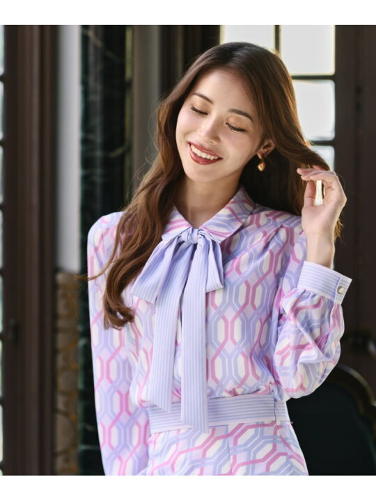 楽天市場】【SALE／30%OFF】◇ジオメトリックラインプリントブラウス