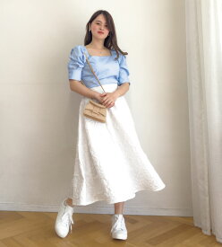 【Pinup Closet】エンボスフラワースカート25SS ピンナップクローゼット CINEMATIQ シネマティック レディース ワンピース 大人可愛い スカート ドライタッチ サイドファスナー 裏地あり 洗える シワになりにくい イージーケア 600mlボトルが入るマジカルポケット