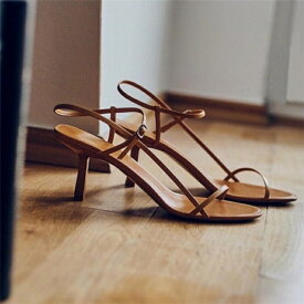 サンダル レディース アンクル ストラップ サンダル ミドルヒール 靴 歩きやすい サンダル カジュアル きれいめ おしゃれ 夏靴 エレガント 女性らしさ 通勤用 仕事 ブラック ホワイト