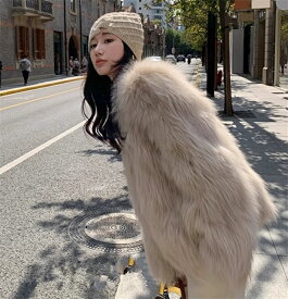 ファーコート レディース 毛皮コート フェイクファージャケット 厚手 防寒 もこもこ ショート丈 アウター カジュアル おしゃれ ふわふわジャンパー 暖かい 秋冬 ゆったり 体型カバー