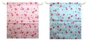 体操服入れ ( 手作り ) レースのハート と ストロベリー ( 巾着袋 大 体操服袋 体操着入れ 体操着袋 男の子 女の子 かわいい おしゃれ 小物入れ 学校 幼稚園 お祝い 入園 入学 ) 【メール便 O