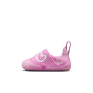 NIKE(ナイキ)ナイキ スウッシュ 1 TDマルチアスレシューズキッズシューズFB3244604
