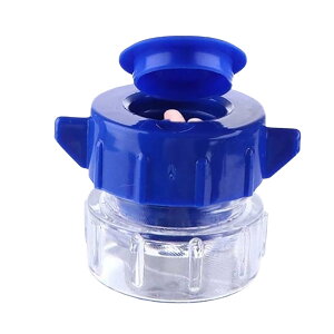 【送料無料】LUYING 錠剤クラッシャー 携帯便利クラッシャー シンプル錠剤粉砕 すりつぶし 薬 子ども 赤ちゃん 高齢者 お年寄り 猫 犬 ペット適用 使い勝手が簡単で 粉砕や研磨機能が付属