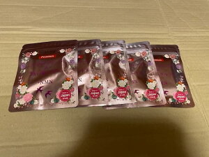 yzӂЂR[Q̑GLX{NMN15gi130j×5܃Zbg