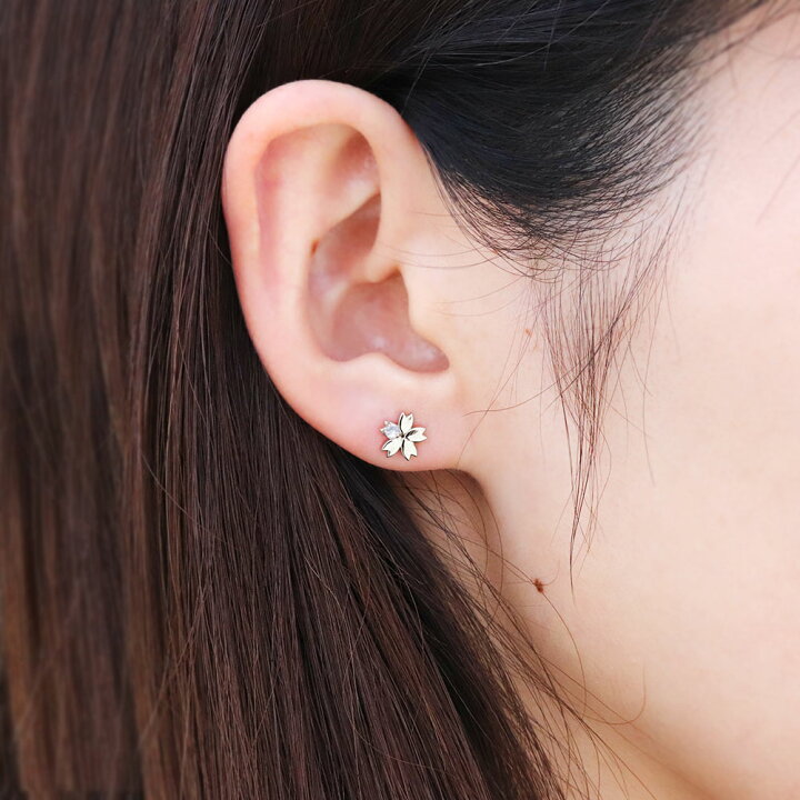 楽天市場】桜 ピアス k18 レディース 人気 18金ゴールド 花モチーフ 