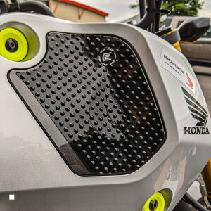 R&G (�A�[���A���h�W�[ ) Eazi-Grip Tank Grips:EVO:�u���b�N COLOR MSX125 RG-EVO355BL