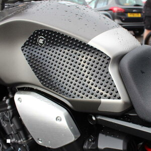 R&G (�A�[���A���h�W�[ ) Eazi-Grip Tank Grips:EVO:�u���b�N COLOR CB1000R RG-EVO336BL