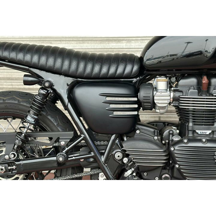 楽天市場】モートーン サイドカバー リブ マットブラック Bonneville 