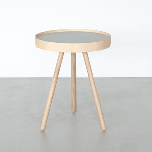 MOHEIMBY TRAY TABLE (�O���[)�T�C�h�e�[�u���f�U�C�i�[�Y�Ƌ�C���e���A�����������r���O�L�b�`���g���[���T�C�h�e�[�u���Ƃ��Ďg����BY TRAY TABLE