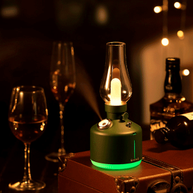 LEDランタンと加湿器がひとつになった通年使えるアイディア商品！LEDランタン+ディフューザー 卓上加湿器（グリーン）ランプ ランタンディフューザー 照明 ランタン機能加湿（ディフューザー）機能インテリアギフト プレゼント