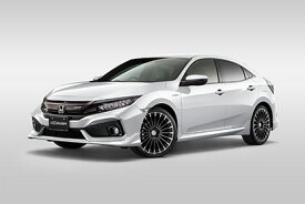 無限シビック（FK7）前期(～2019/12)ハッチバック未塗装エアロパーツ　セット61000-XNCD-K0S0-ZZ