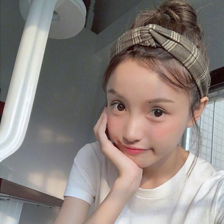 人気を誇る クロス おしゃれ ヘアアクセサリー チェック柄 ねじり ヘアバンド リボン かわいい レディース 可