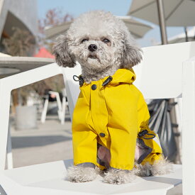 犬服 レインウェア ペットレインコート 雨具 リード穴あり 反射テープ付き ドッグウェア 散歩 旅行 お出かけ 犬の服 ペット用品 レイングッズ 梅雨対策 梅雨カッパ 軽量 可愛い 帽子付き 防水服 春 夏 秋 冬適用 小型犬