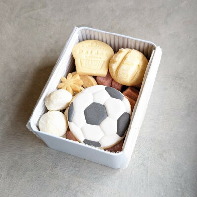 サッカークッキー缶