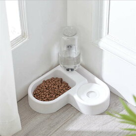 90度ペット食器台 猫 ネコ 猫用 自動水飲み器 犬 犬用 ペットボトル使用可 ペット食器台 皿 餌入れ スタンド 動物 フードボウル 猫 ペット 食器 お水入れ 猫ボウル 犬 セット 容器 自動給水器 CW070 海外通販