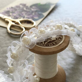 【50cm】パール＆ビーズオーガンジーフリンジブレードリボン　幅2cm　 ホワイト　白 軽い 薄い おしゃれ ピアス イヤリング ハンドメイド 手芸 アクセサリー 材料 素材 パーツ 手芸 バレッタ ヘアゴム 商用◎