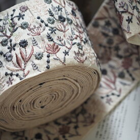 【25cm】広幅インド刺繍リボン シルク　幅7.5cm　 小花 インドリボン 絹 おしゃれ ピアス イヤリング ハンドメイド 手芸 アクセサリー 材料 素材 パーツ 手芸 バレッタ カチューシャ チャーム 紐 問屋ポーチヘアゴム 商用