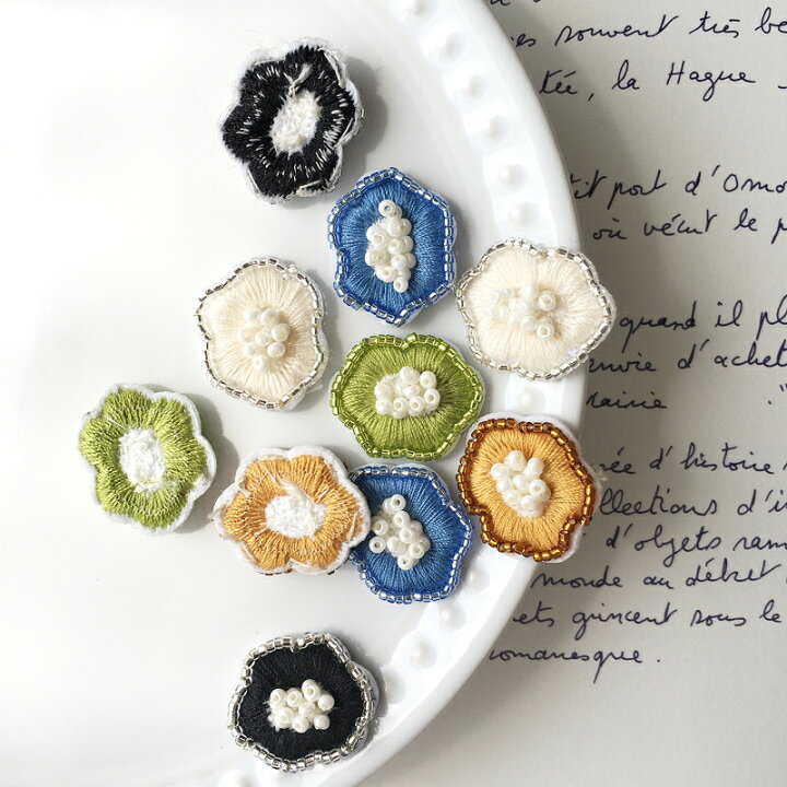 楽天市場】【2個】刺繍貼り付けパーツ モチーフ パーツ ビーズ 