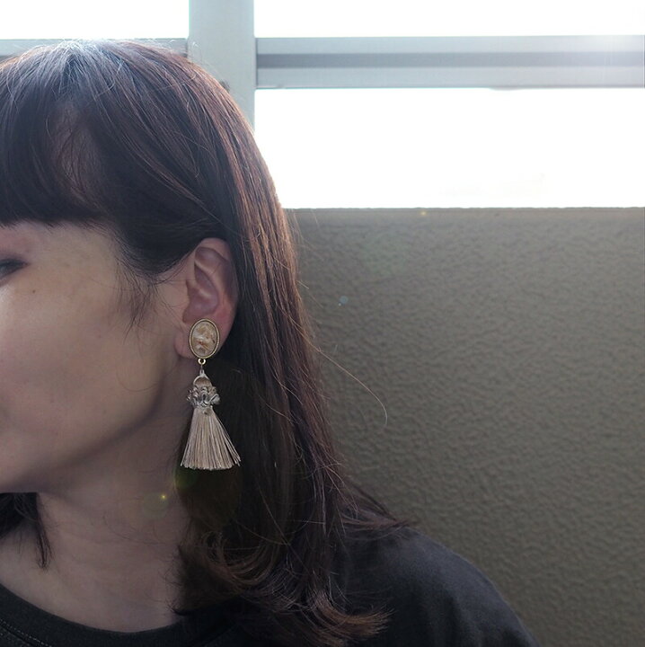 楽天市場 タッセル パーツ つやつやタッセル ベージュ が49円 個 アクセサリーパーツ 房 ピアス 手芸 ハンドメイド 大ぶり ボリューム チャーム かわいい 艶 キーホルダー アクセサリー がま口 がまぐち ガマグチ 安い セール 糸 手づくり 手作り Tassel おすすめ 問屋 楽天市場 タッセル パーツ つやつやタッセル ベージュ が49円 個 アクセサリーパーツ 房 ピアス 手芸 ハンドメイド 大ぶり ボリューム チャーム かわいい 艶 キーホルダー アクセサリー がま口 がまぐち ガマグチ 安い セール 糸 手づくり 手作り Tassel おすすめ 問屋