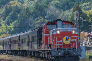 y{i|XgJ[hzR@JR{@D51 DL܂@photo by daikegorotHgJ[hyY1