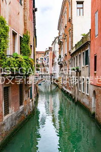 yC^A̕i|XgJ[hAIRzxjX̂͂nKLt Be/photo by SHIGERU MURASHIGE