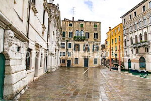 yC^A̕i|XgJ[hAIRzxjX̂͂nKLt Be/photo by SHIGERU MURASHIGE