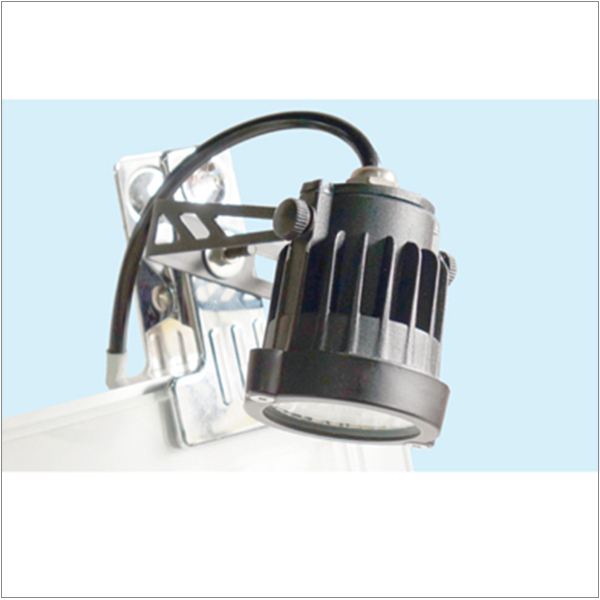 屋外でも使える 卸直営 防水仕様の小型LEDライト 優先配送 A型スタンドに最適 CP-L 防水クリップライト 送料無料