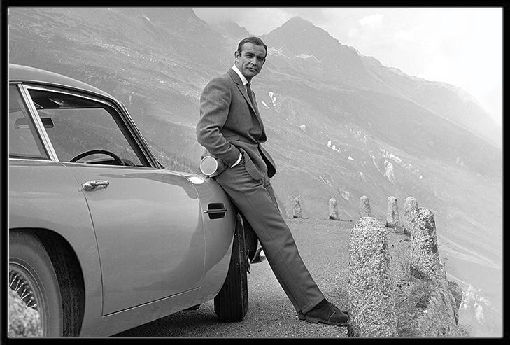 インテリアートに！ ジェームズ・ボンド ポスターフレームセット ショーンコネリー アストンマーティンDB5 James Bond (Connery  Aston Martin) 200730