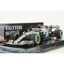 楽天市場】1／43 メルセデスf1 w11の通販