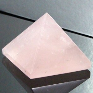 [YNH[c s~bhbsN g Rose Quartz [YNH[c  s~h Pyramid CeA NX^[  s~bh  ubp[Xg[ s~bh VR COA
