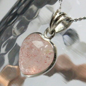 Xgx[NH[c y_gb䕐 Strawberry Quartz Xgx[NH[c lbNX y_ggbv Pendant ؂񂾂 NecklacebY fB[X  _ p[Xg[ Xg