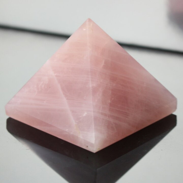 楽天市場】【レア 1点物】ローズクォーツ ピラミッド 紅水晶 ピンク  