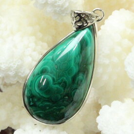 マラカイト ペンダント 孔雀石 Malachite マラカイト ネックレス ペンダントトップ ぺんだんと Pendant マラカイトペンダント おすすめ パワーストーン ペンダント 天然石 人気 マラカイト