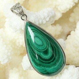 【天然石 ペンダントトップ 大粒】マラカイト ペンダント 孔雀石 Malachite マラカイト ネックレス ペンダントトップ Pendant マラカイトペンダント パワーストーン ペンダント 人気 おすすめ 天然石 海外直輸入価格 マラカイト