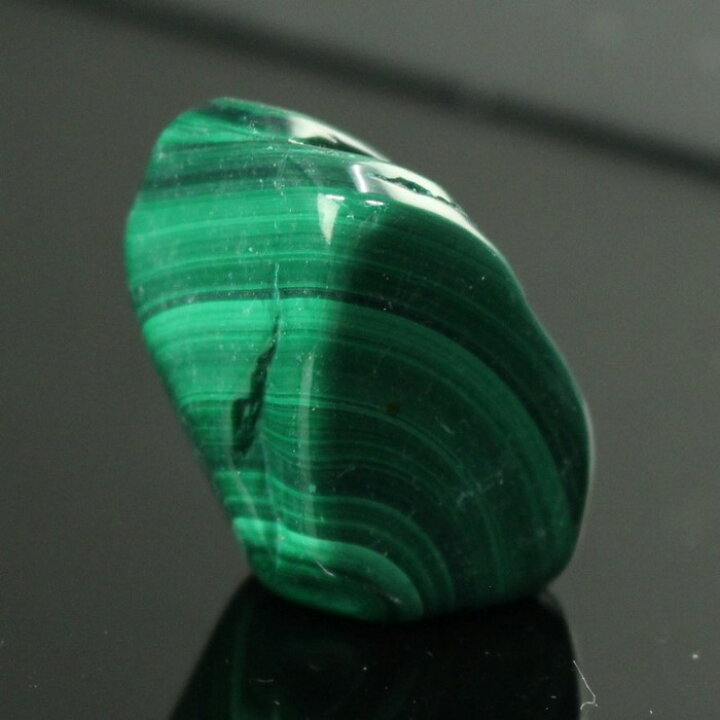 楽天市場】【限定 一点物】マラカイト 石 タンブル Malachite 孔雀石 