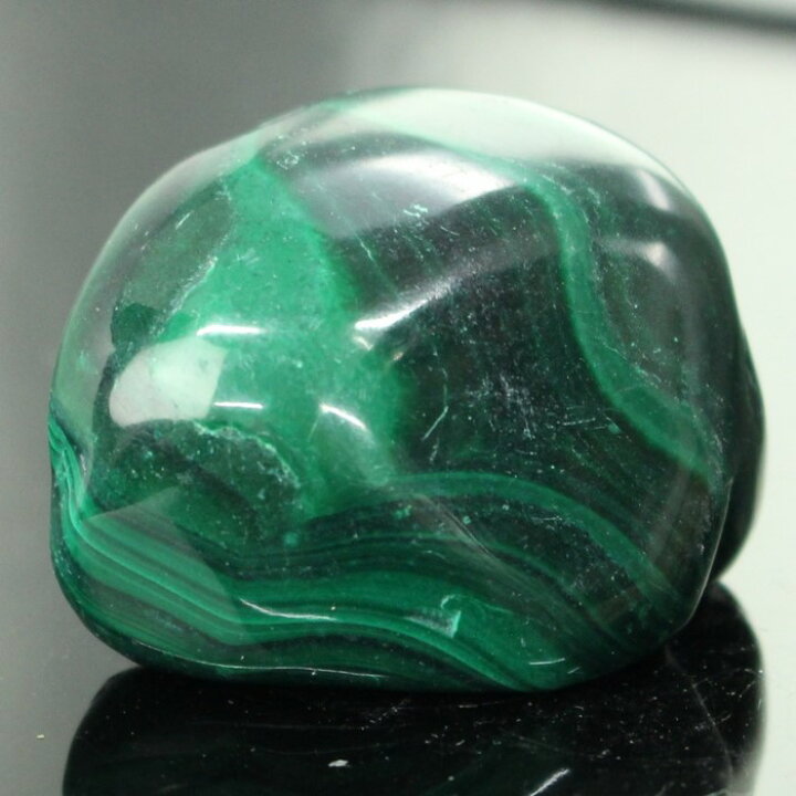 楽天市場】マラカイト 石 タンブル Malachite 孔雀石 マラカイト 原石 