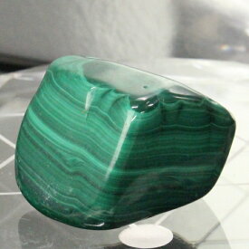 【一級品の輝き 厳選一点物】マラカイト 原石 Malachite 孔雀石 マラカイト 石 お守り 魔除け 磨き原石 お守り石 厄除け【巾着袋付き】 マラカイト原石 天然石 マラカイト 人気 おすすめ パワーストーン 一点物 マラカイト