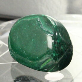 【透明感抜群 一点物】マラカイト 原石 孔雀石 Malachite マラカイト タンブル お守り 魔除け 磨き原石 お守り石 厄除け【巾着袋付き】 マラカイト原石 メンズ レディース 限定 一点物 パワーストーン マラカイト