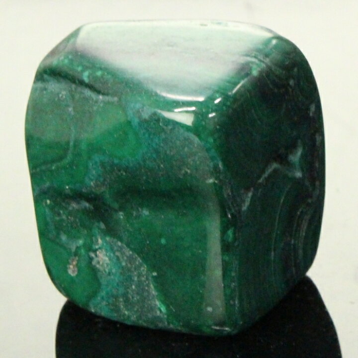 楽天市場】【透明感抜群 一点物】マラカイト 原石 Malachite 孔雀石 