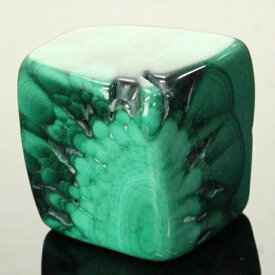 【品質に自信あり 一点物現物】マラカイト 原石 孔雀石 マラカイト 原石 石 お守り 魔除け 厄除け マラカイト原石 パワーストーン 原石 人気 おすすめ 天然石 マラカイト