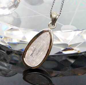 クンツァイトペンダント|クンツァイトKunziteカリフォルニアアイリス【首飾りチャームCharmペンダントネックレスシルバーPendantSilverNecklace】メンズMen'sレディースLadiesパワーストーンクンツァイト