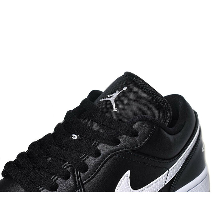 楽天市場 Nike Wmns Air Jordan 1 Low Black Mono ナイキ ウィメンズ エア ジョーダン ロー スニーカー 黒 白 レディース メンズサイズ Ao9944 001 Precious Place