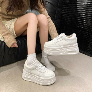 【クーポン利用で最大1000円OFF!】厚底 スニーカー レディース ローカット 厚手 白 ストリートコーデ スポーツ 8cm きれいめ 靴 おしゃれ 細身 スニーカーレディース 歩きやすい ブランド 韓国