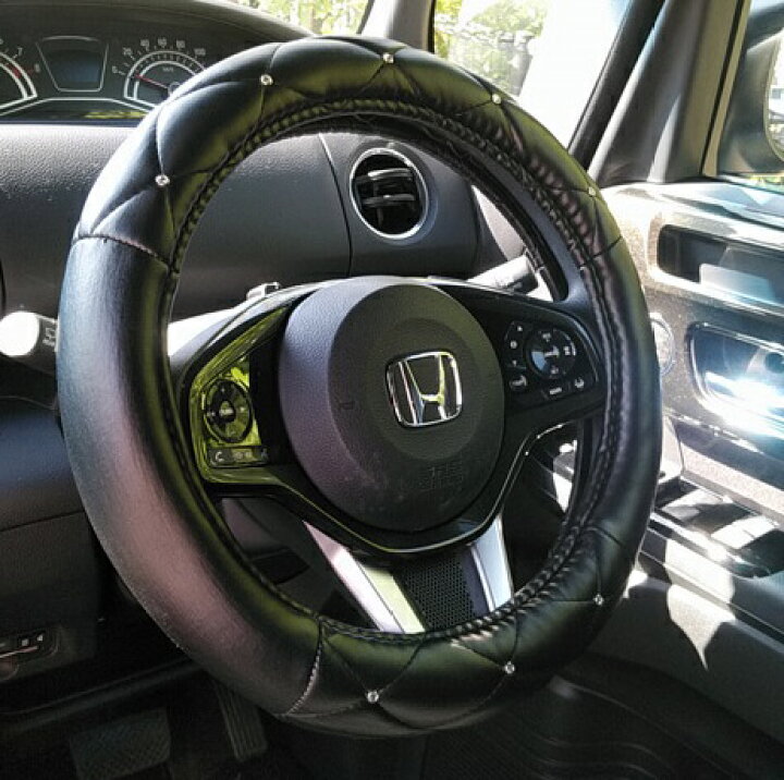 楽天市場 ハンドルカバー 軽自動車 Sサイズ ステアリングカバー レザー調 キルティング ラインストーン ストーン おしゃれ かわいい 高級感 軽 コンパクト 汎用 Nbox 車 カーアクセサリー 車アクセサリー カー小物 車小物 車用品 Pdrl010 Pdvs010 プレシャスランド