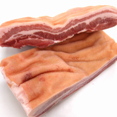皮付豚バラ肉（三枚肉）ブロック約1kg　豚肉ばら1kg　skin　敬老の日　belly　豚角煮に最適です♪父の日　on　pork