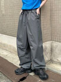 正規品 【 Chikashitsu + d-ring pintuck wide cargo pants (2color) 】 チカシツプラス ピンタックワイドカーゴパンツ カーゴパンツ ワイドパンツ パンツ ボトムス Pressing pressing プレッシング プレッシングウェブショップ vandy the pink tripp nyc unknown