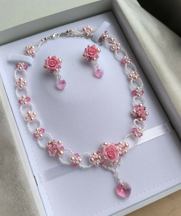 楽天市場】Romanticしずくかハートが揺れるピンク薔薇のネックレス 