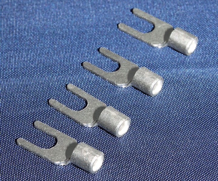 楽天市場】スピーカーケーブル用Y型圧着端子4個セット（14GAまで使用可